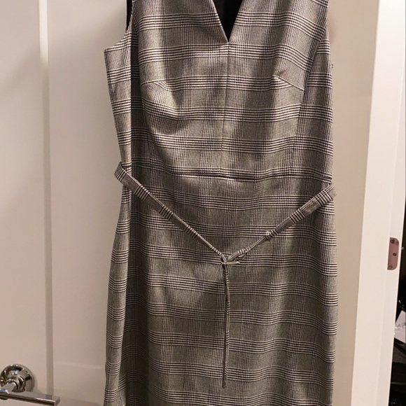 Donna Karen | lord and Taylor | H & M by Madonna - Picture 11 of 12